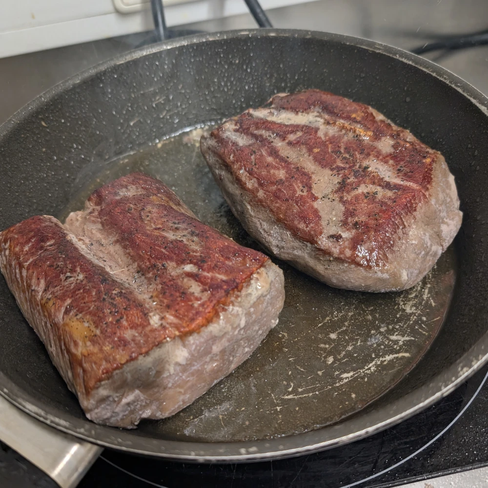 Roastbeef 3 Roastbeef, angebraten für die Röstaromen